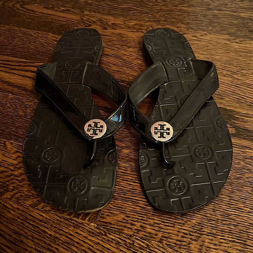 Tory Burch Thora Flip flops